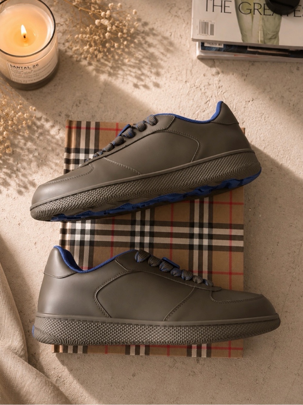 BURBERRY Mens Terrace Sneaker in Leather Color LACH Size 44 Or 11US